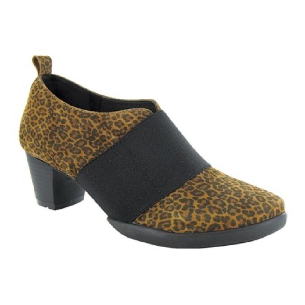 EUC Wolky | Café Piccato Leather Bootie Size EU 40 (US 9)